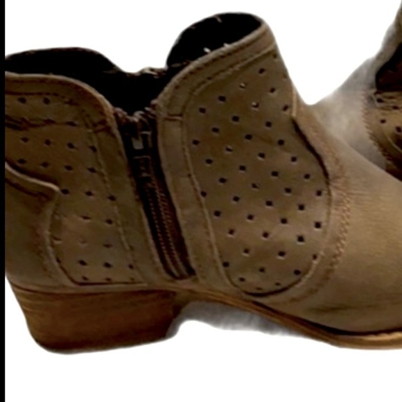 Diba True Show Tunes Western Tan Bootie 6.5 - Picture 11 of 11